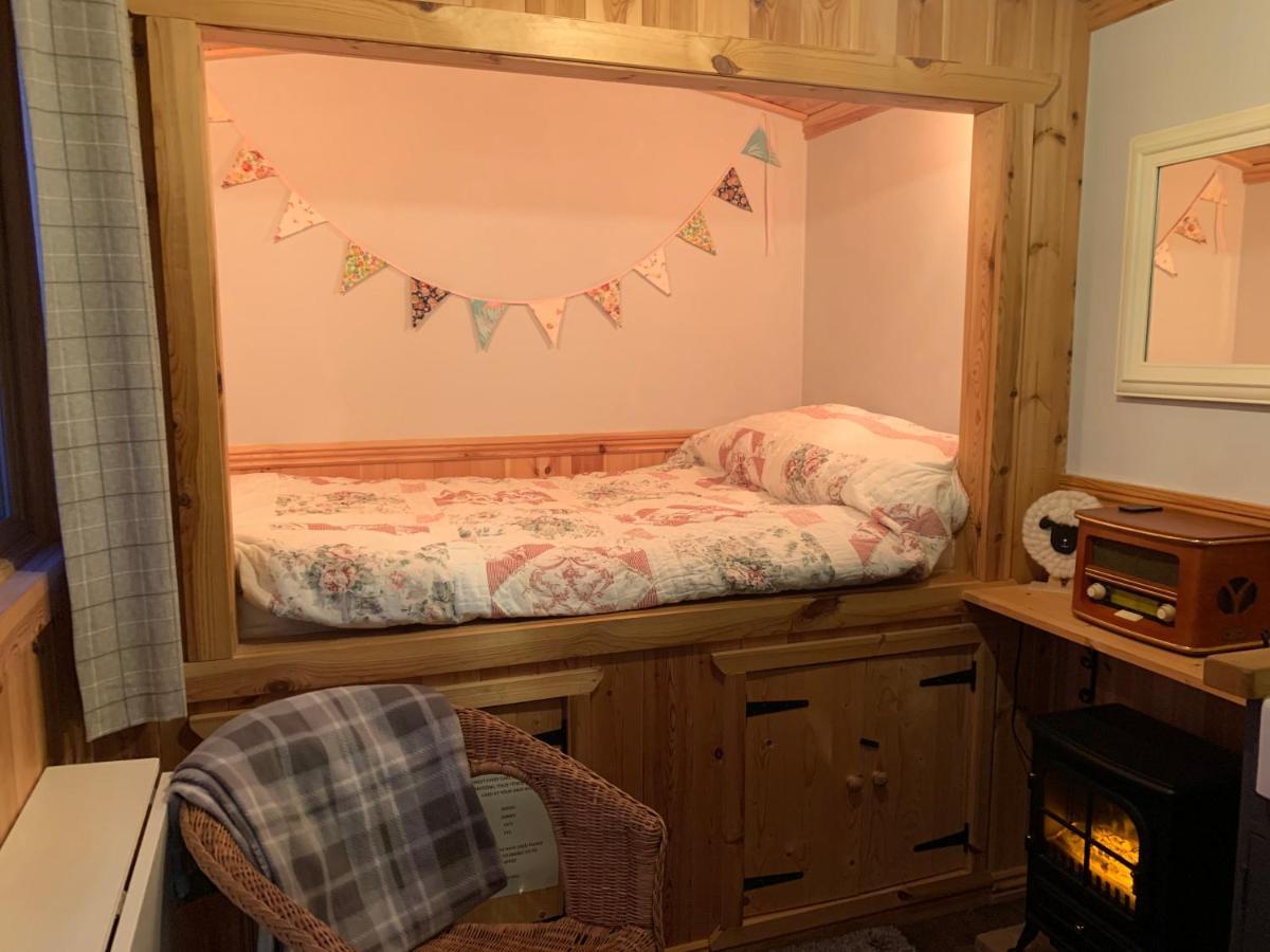 Sheepwash Shepherds Hut Bebside Ngoại thất bức ảnh