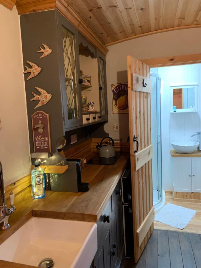 Sheepwash Shepherds Hut Bebside Ngoại thất bức ảnh